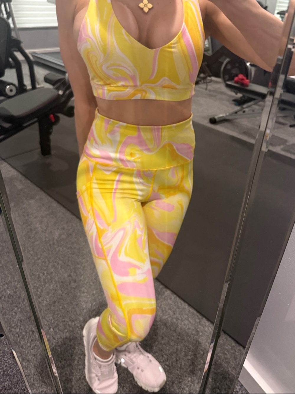⚡️New!!!Ideology Yellow and Pink Swirl Active Top⚡️